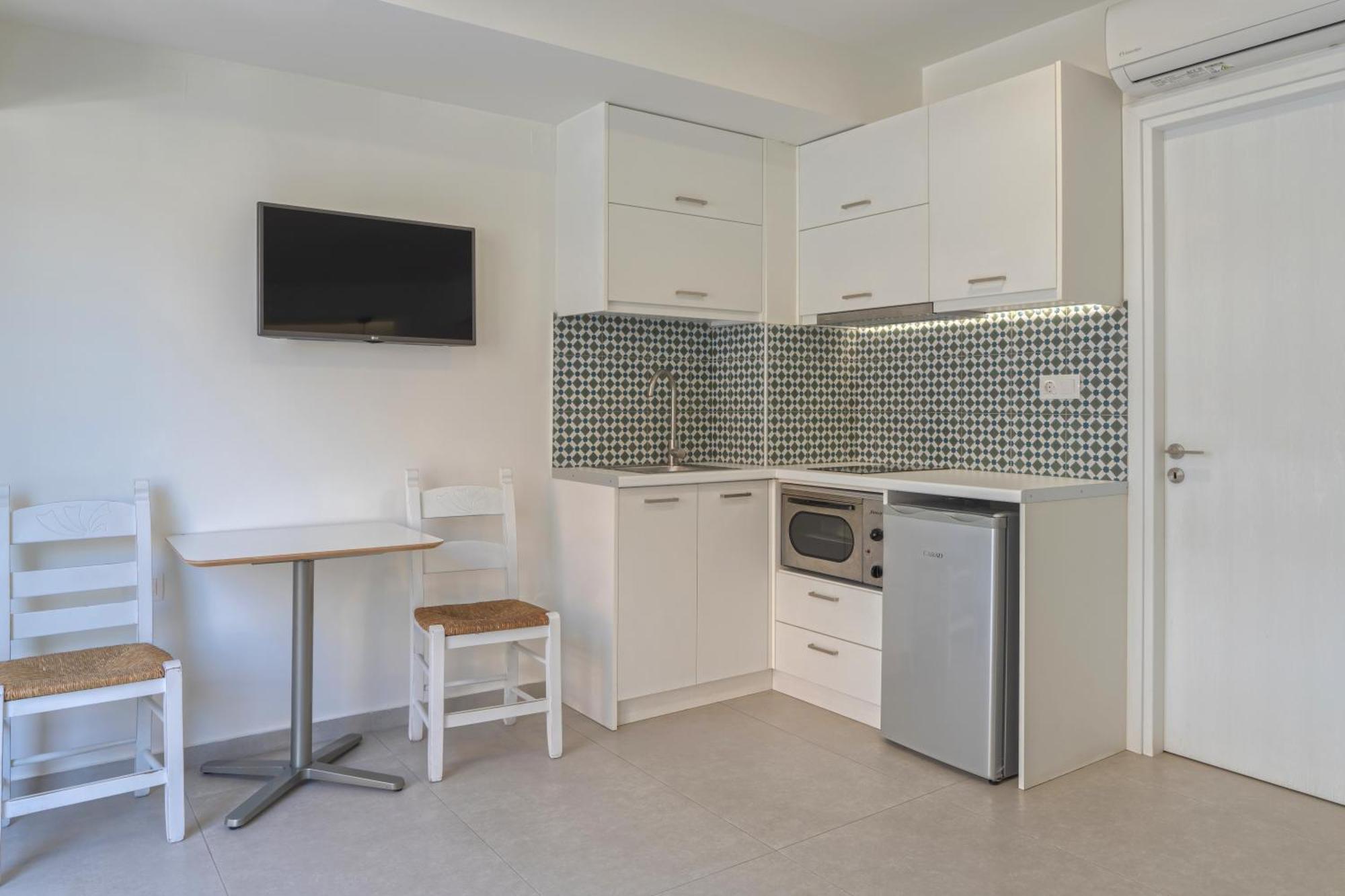 Meltemi Coast Suites Rethymno Esterno foto