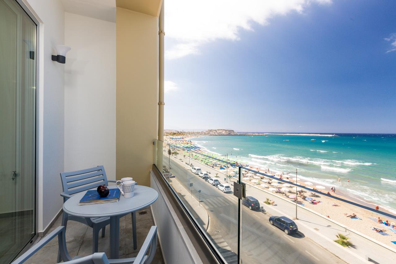 Meltemi Coast Suites Rethymno Esterno foto