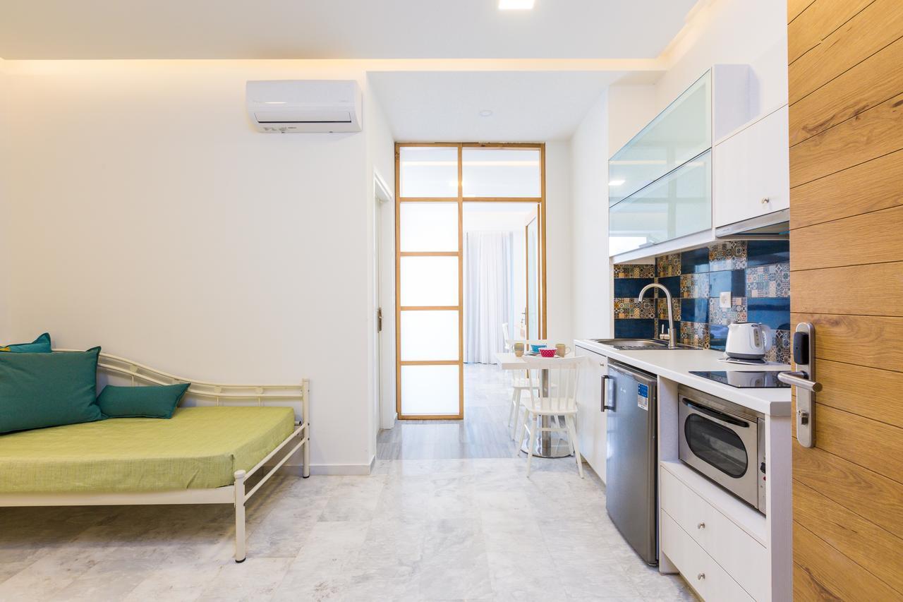 Meltemi Coast Suites Rethymno Esterno foto