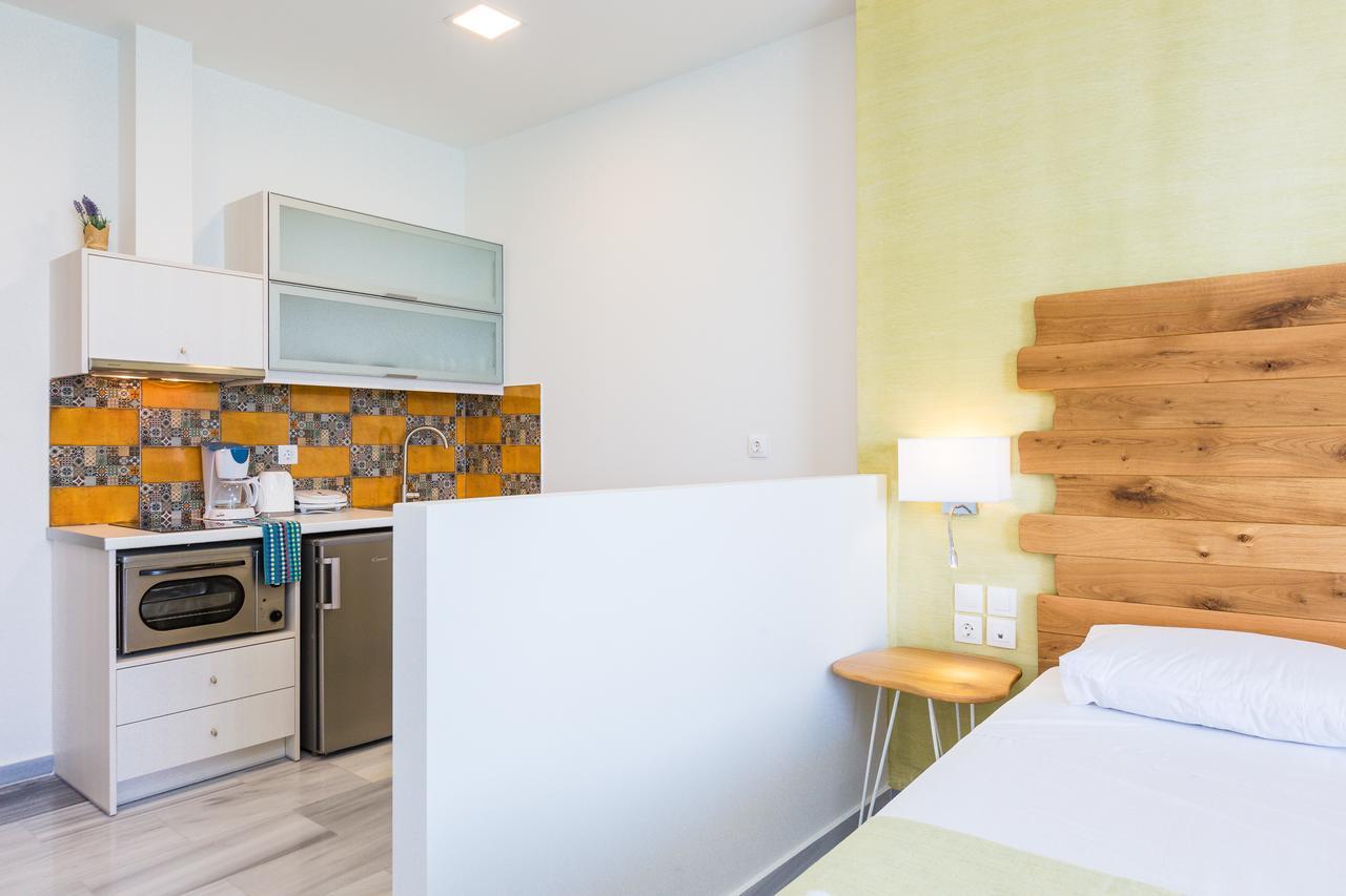Meltemi Coast Suites Rethymno Esterno foto