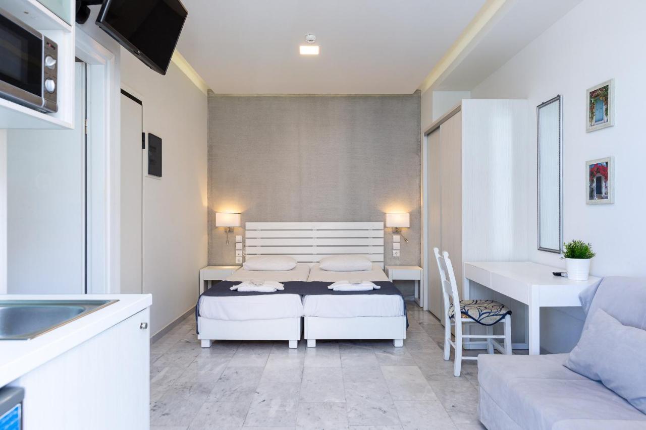 Meltemi Coast Suites Rethymno Esterno foto