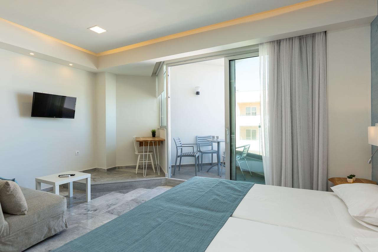 Meltemi Coast Suites Rethymno Esterno foto