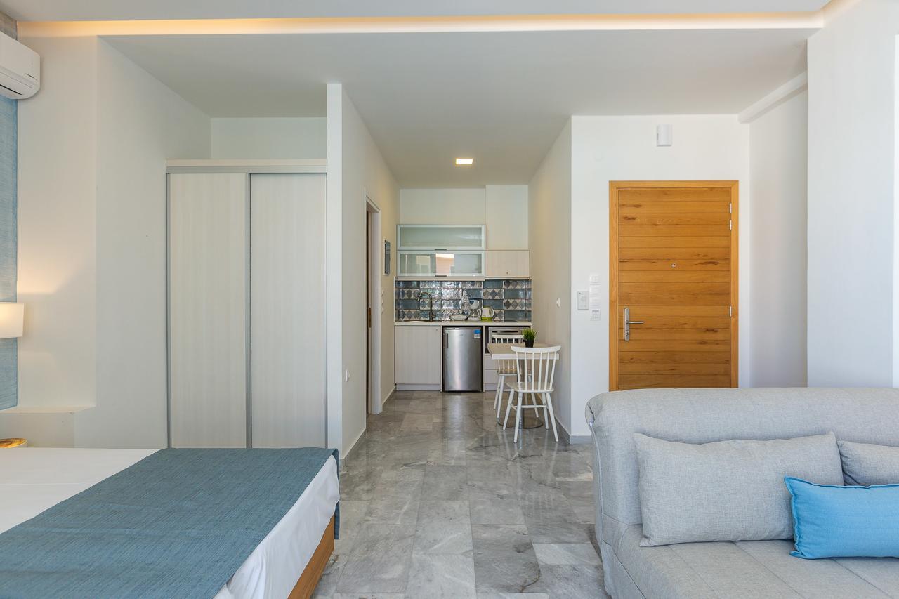 Meltemi Coast Suites Rethymno Esterno foto