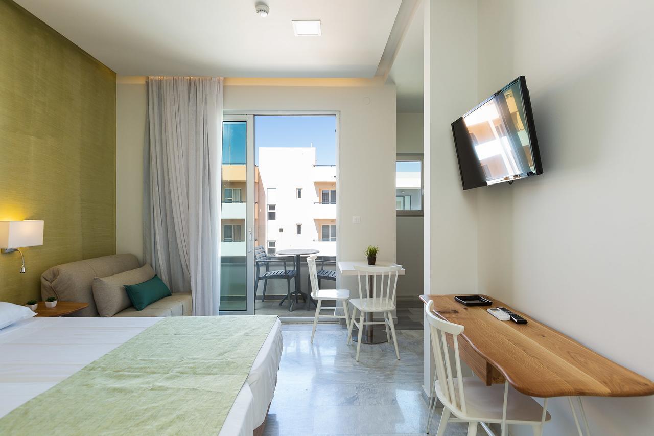 Meltemi Coast Suites Rethymno Esterno foto